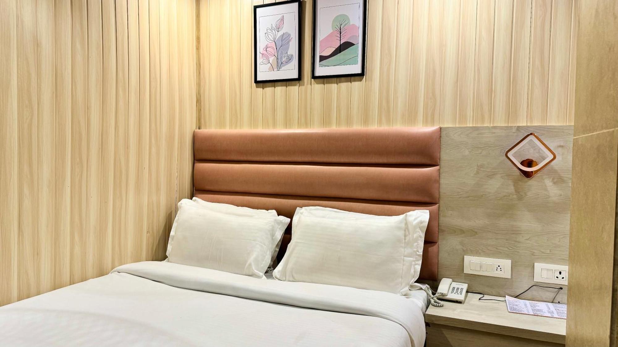 Hotel Pride Inn - 800 Mts From Mall Road Mussoorie Ngoại thất bức ảnh
