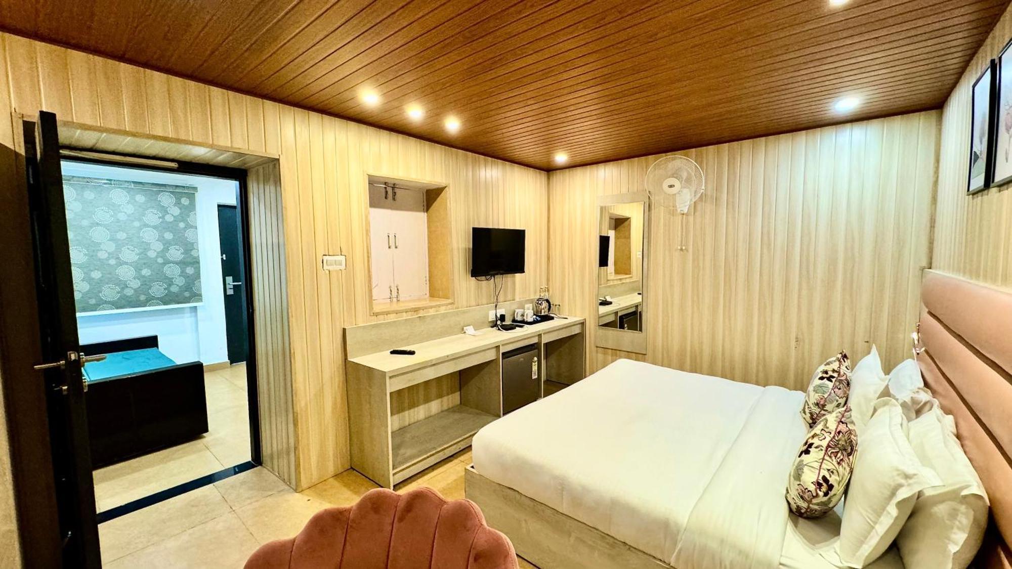 Hotel Pride Inn - 800 Mts From Mall Road Mussoorie Ngoại thất bức ảnh