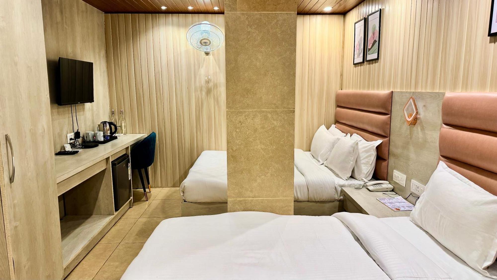 Hotel Pride Inn - 800 Mts From Mall Road Mussoorie Ngoại thất bức ảnh