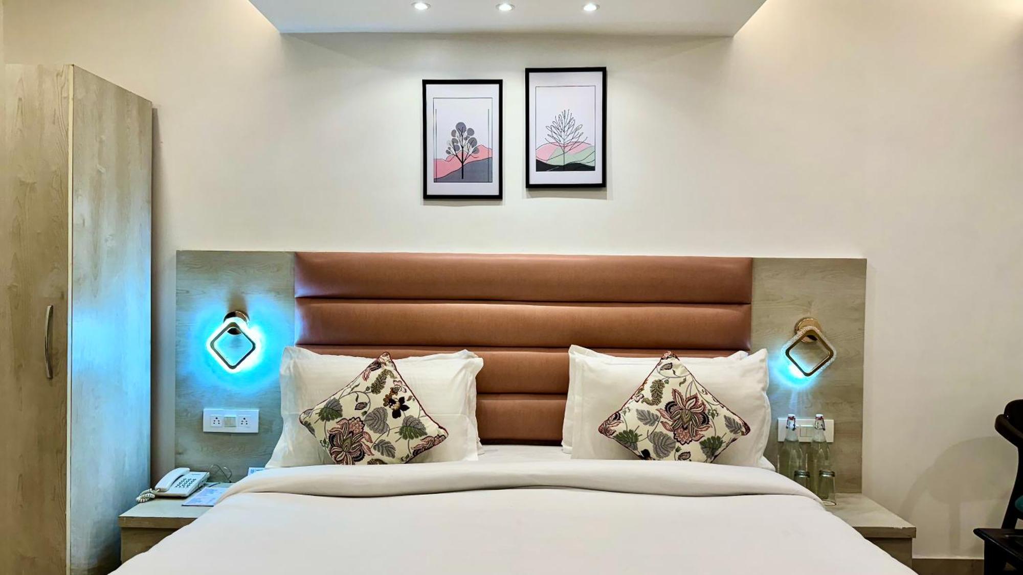Hotel Pride Inn - 800 Mts From Mall Road Mussoorie Ngoại thất bức ảnh