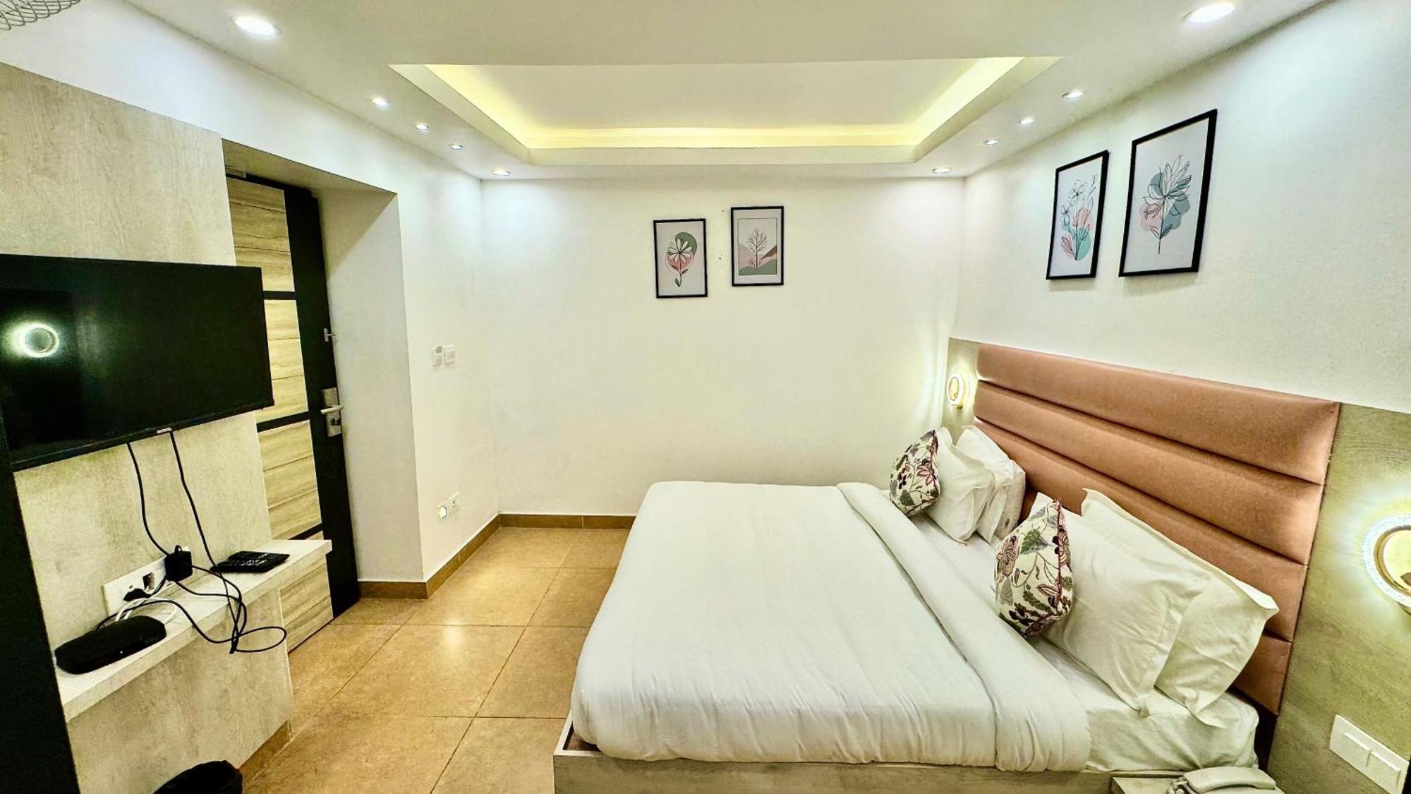 Hotel Pride Inn - 800 Mts From Mall Road Mussoorie Ngoại thất bức ảnh